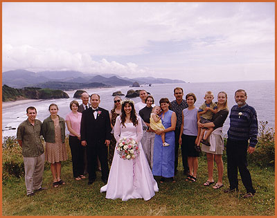 family wedding photographs at Ecola Park, Cannon Beach, OR, by Jim Stoffer Photography
